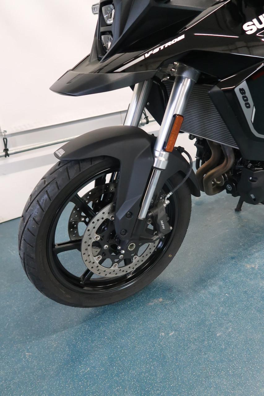 Suzuki V-Strom 800 als nieuw!