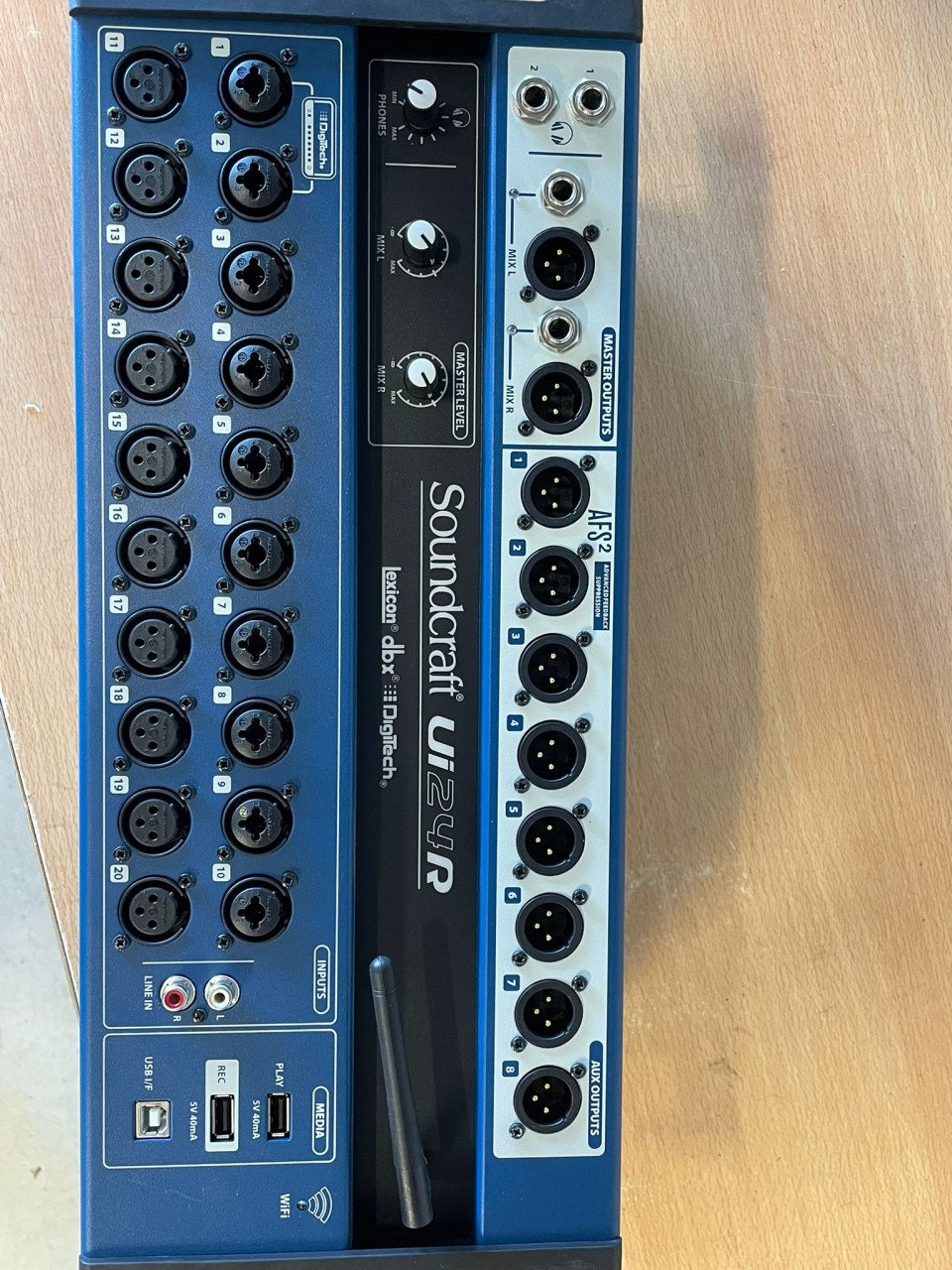 Soundcraft UI24R Digitale Rack Mixer