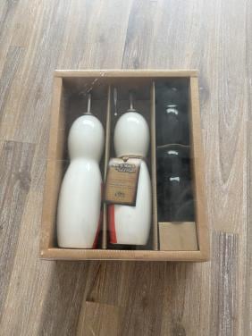 Set voor olijfolie en zout en peper