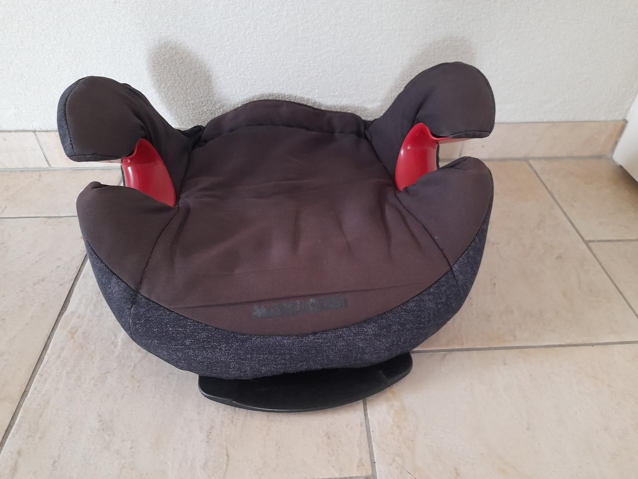 Maxi cosi stoelverhoger (in goede staat)