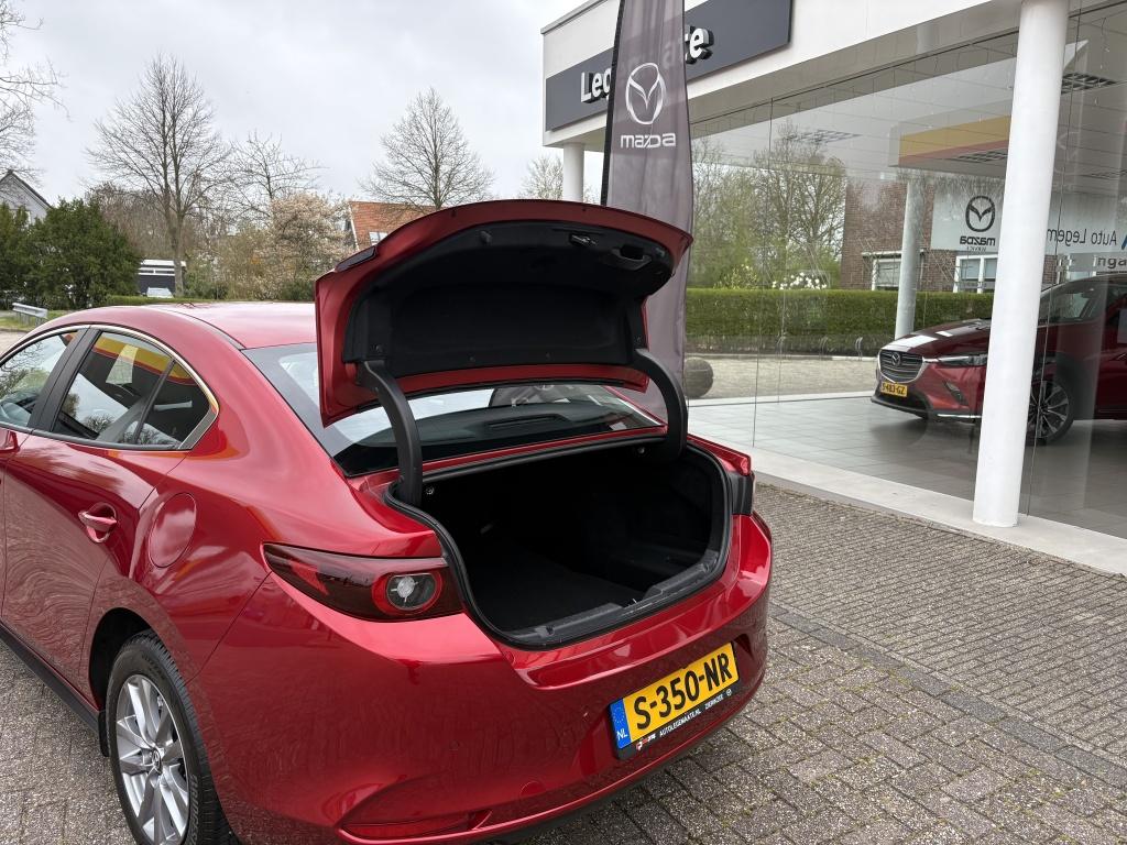 Mazda 3 sedan 2.0 e-sa-g comfort leather pack trekhaak