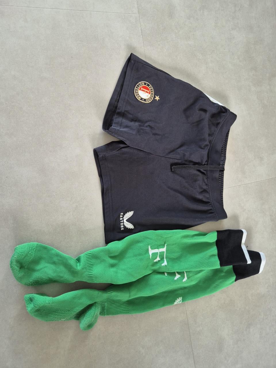 Feyenoord short + sokken