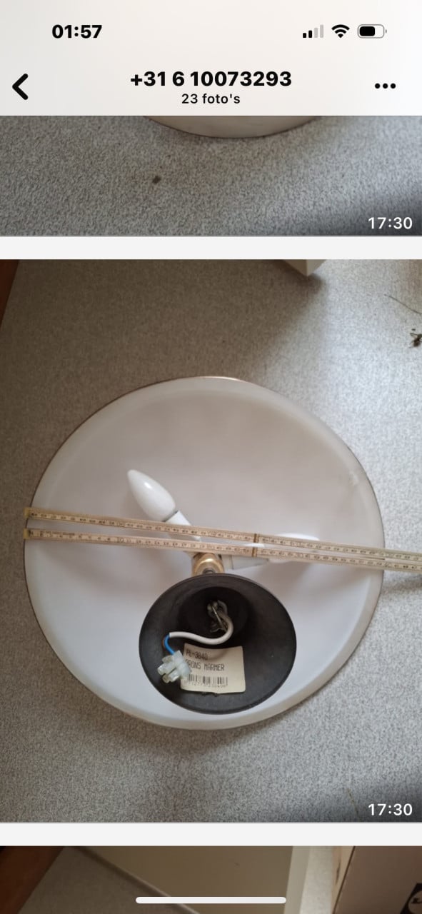 2 Plafonniëres van glas 30,-€