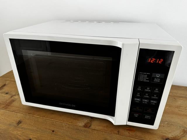 Grote 28l Combi‑Oven – Perfect voor op kamers! Helemaal schoon, slechts €20