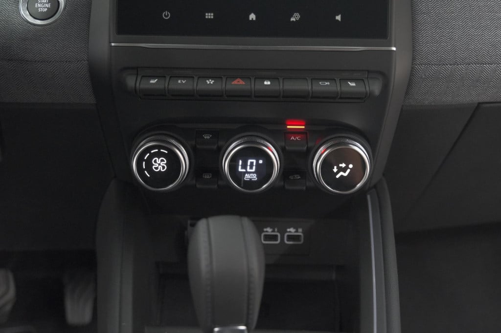 Renault Clio 1.6 e-tech full hybrid 145 techno | 360 camera | navigatie | a