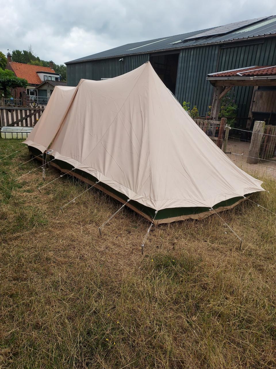 Piramide tent biesbosch