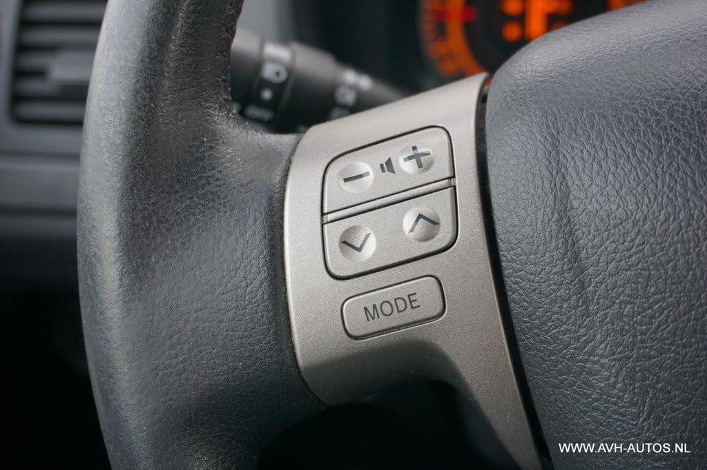 Toyota Auris 1.6-16v luna business