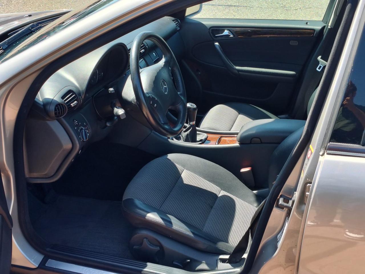 Mercedes C200K elegance 2005