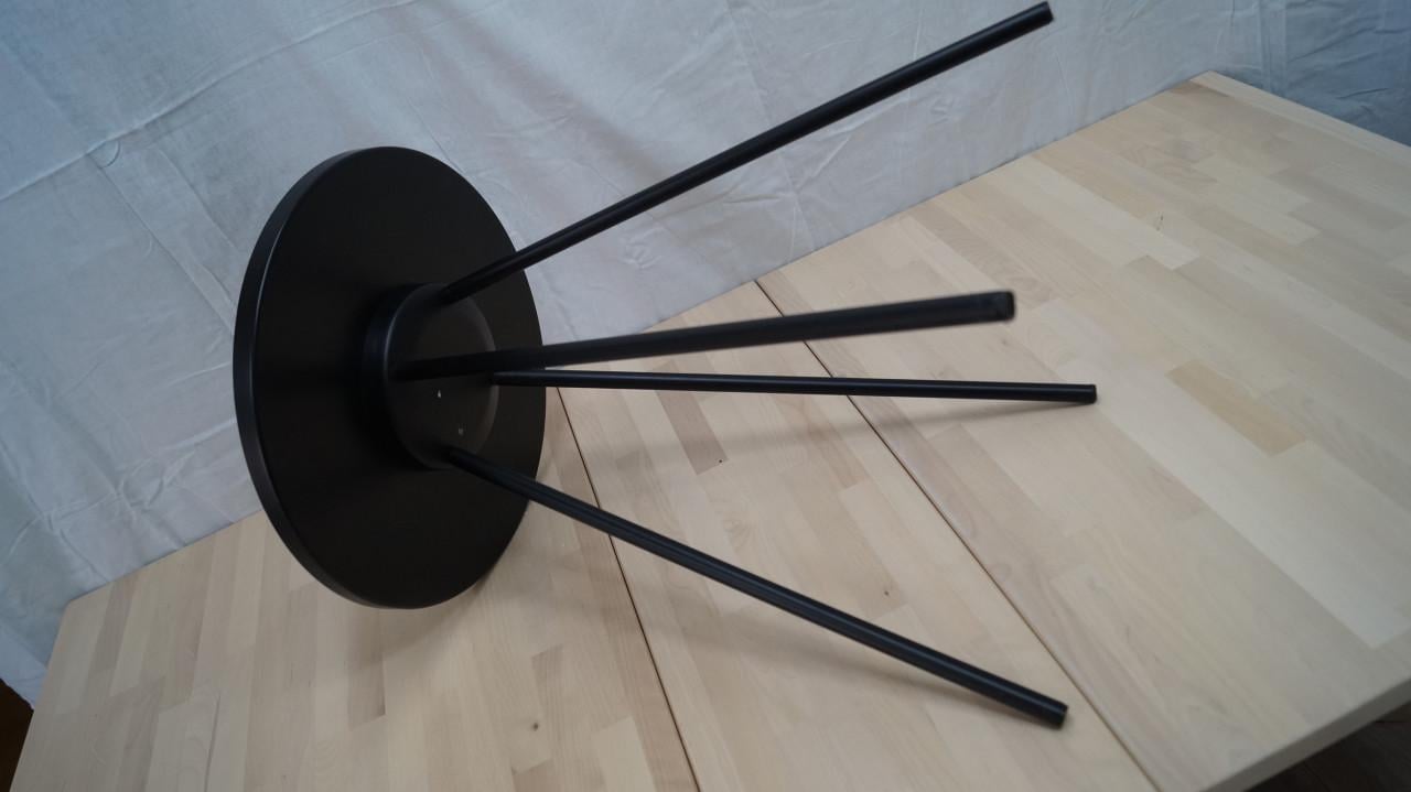 Zwart metalen bijzet / kaarsen tafeltje.