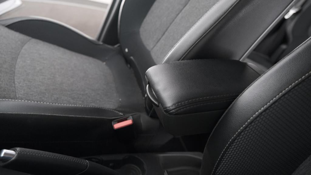 Renault Captur 1.3 tce intens | trekhaak afneembaar | navigatie | parkeerse