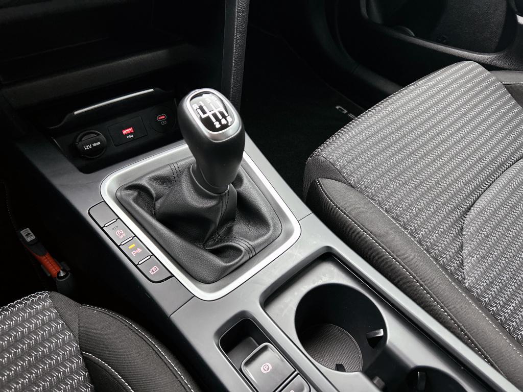 Kia Ceed Sportswagon 1.0 t-gdi dynamicline camera | climate control | navig