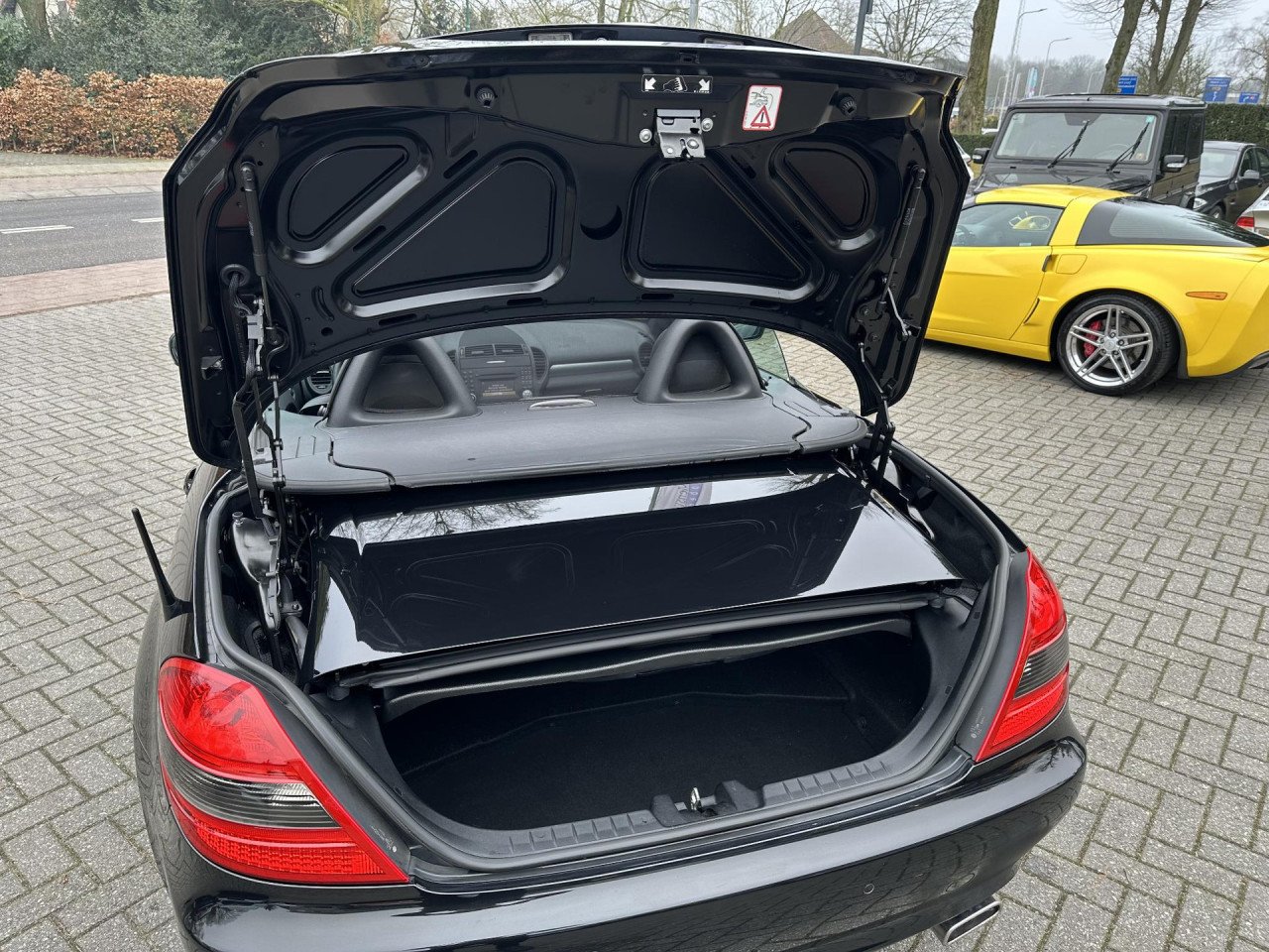 Unieke Mercedes SLK 2.0L uit 2009 met slechts 64.000 km, aantoonbaar!!