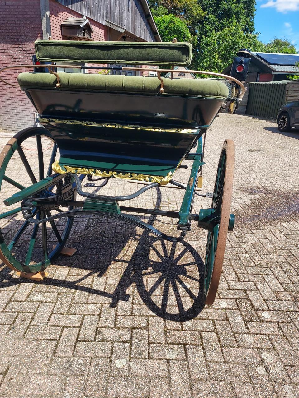 Sjees Friese tilburie