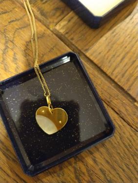 Gouden ketting met hartvormigehanger
