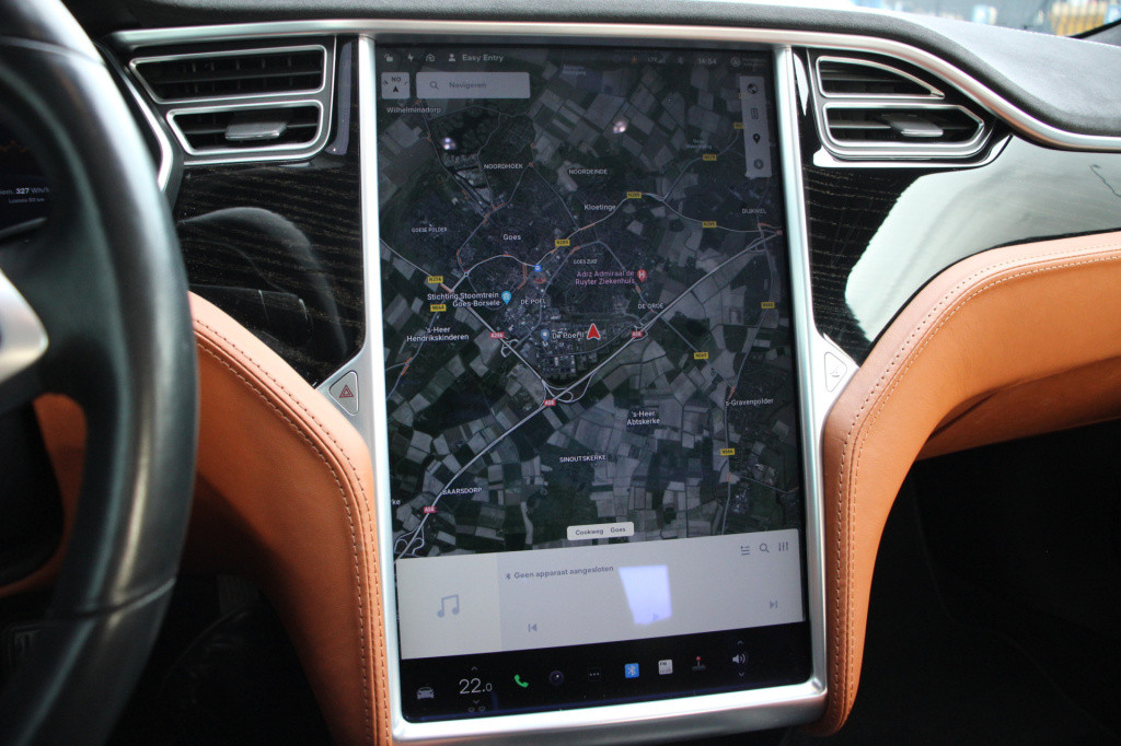 Tesla Model S 90d base 422pk | panoramdak | luchtvering | autopilot