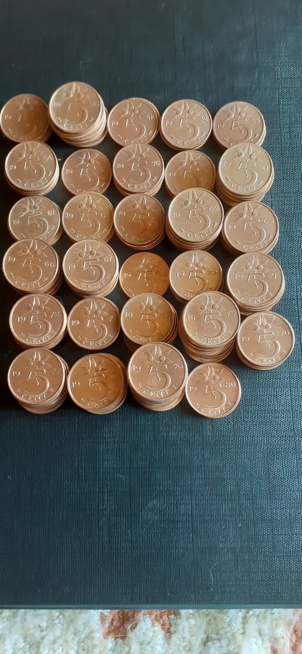 175 Nederlandse 5 cent munten