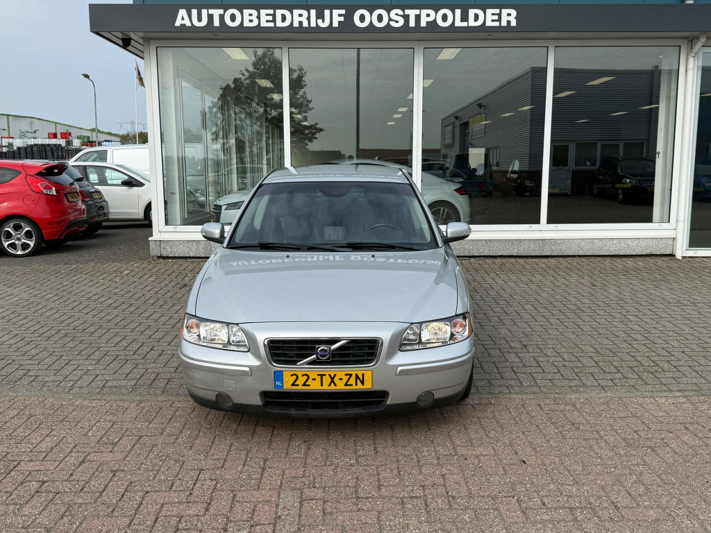Volvo S60 2.4 momentum