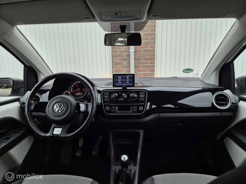 Volkswagen UP! 1.0 cheer up! bluemotion / 5- deurs / nieuwe koppeling / sto