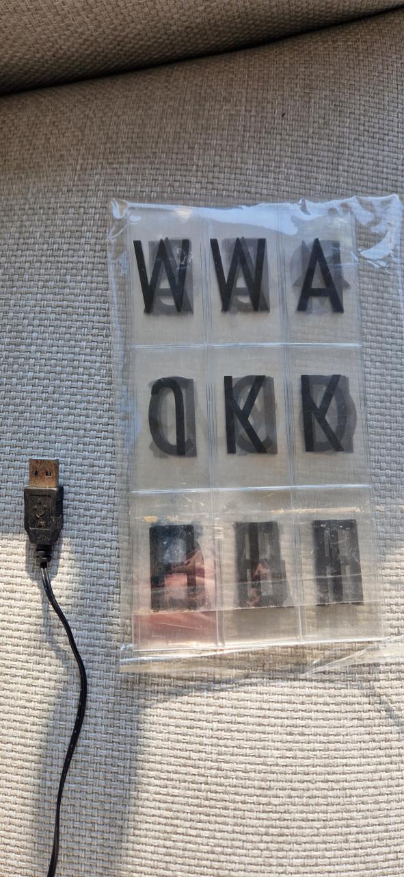 Lichtbak compleet met letters