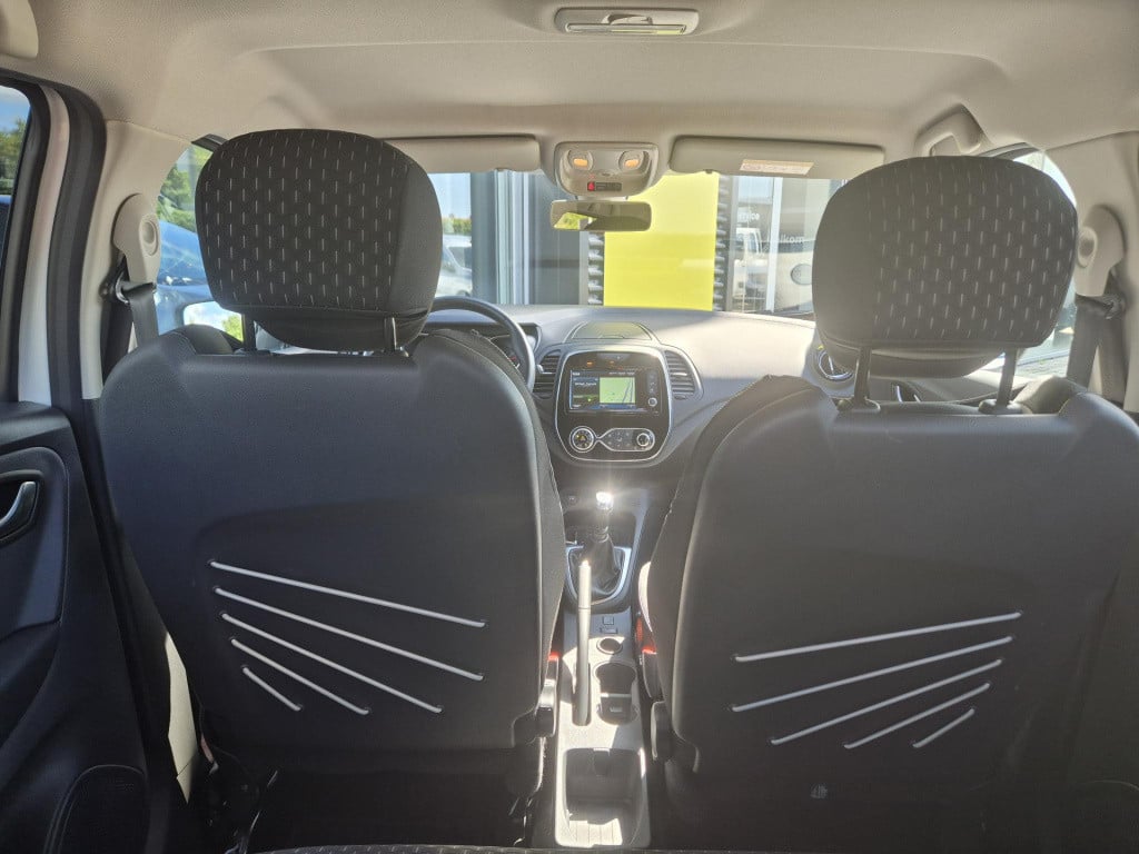 Renault Captur 1.3 tce 130 intens camera, navigatie, trekhaak, pack easy li