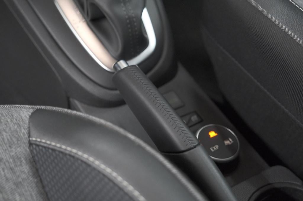 Renault Captur tc 120 edc intens | camera | navigatie | led | parkeersensor