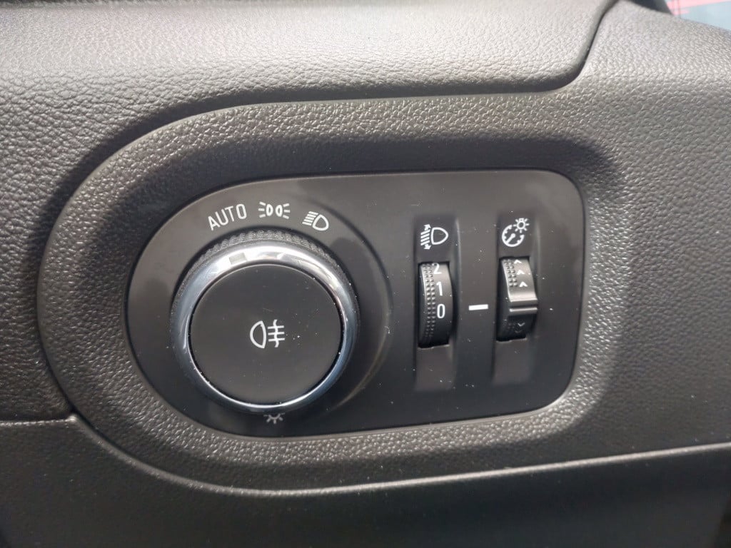 Opel Grandland X 1.2 turbo business +