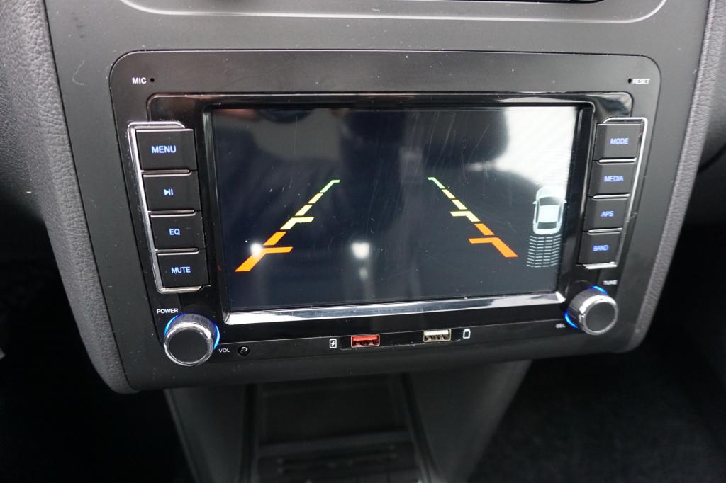 Volkswagen Touran 1.2 tsi trendline bluemotion 7-persoons climate / trekhaa