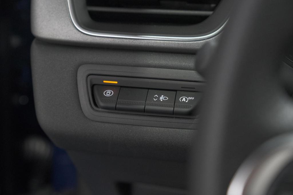 Renault Captur mild hybrid 160 edc techno | pack winter | camera | adaptiev