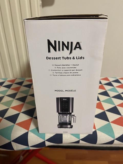 Ijsmachine; Ninja creami 7 + extra diepvriesdoosjes