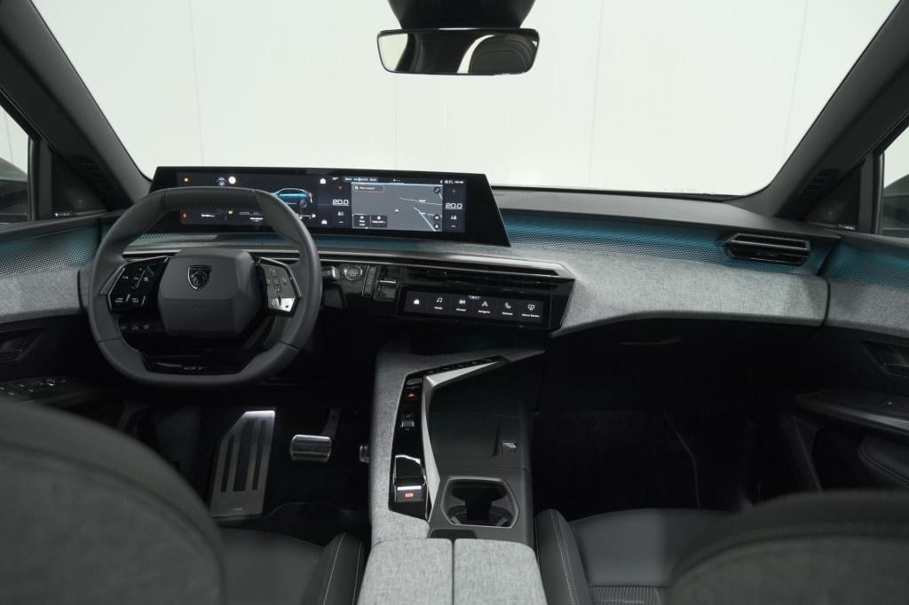 Peugeot 3008 1.2 hybrid 145 gt | panoramadak | focal hi-fi | 360 camera | a