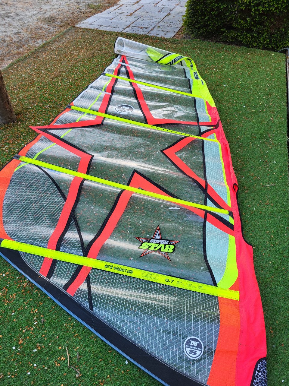 Windsurfboards en zeilen