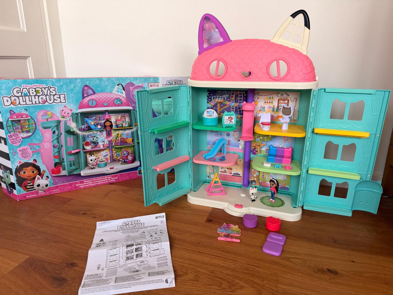 Gabby’s dollhouse / poppenhuis
