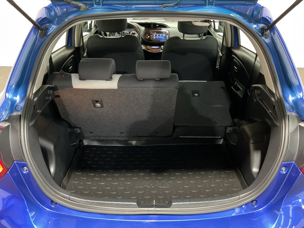 Toyota Yaris 1.5 hyb. aspiration | navi | keyless | camera |