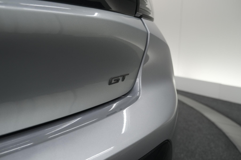 Peugeot 208 puretech 100 gt | camera | navigatie | apple carplay | parkeers