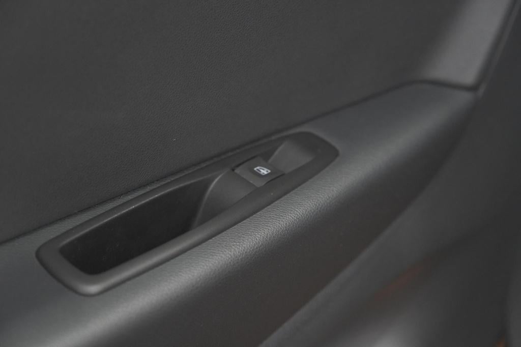 Renault Captur tce 120 edc intens | camera | stoelverwarming | navigatie | 