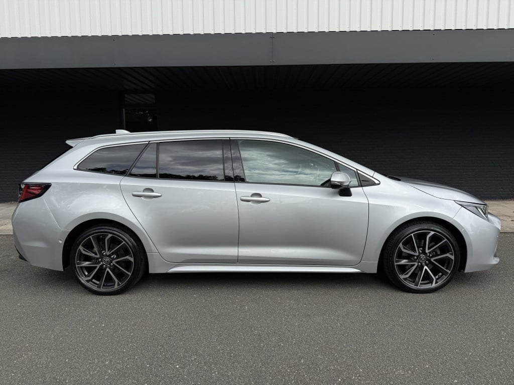 Toyota Corolla Touring Sports 2.0 hybrid executive // 185pk // jbl audio //