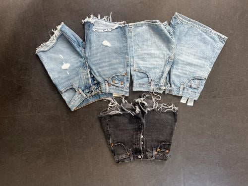 3 levi’s strauss shorts