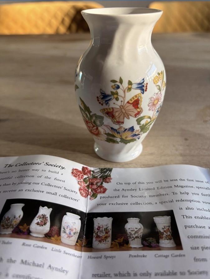 Ansley bone China vaasje