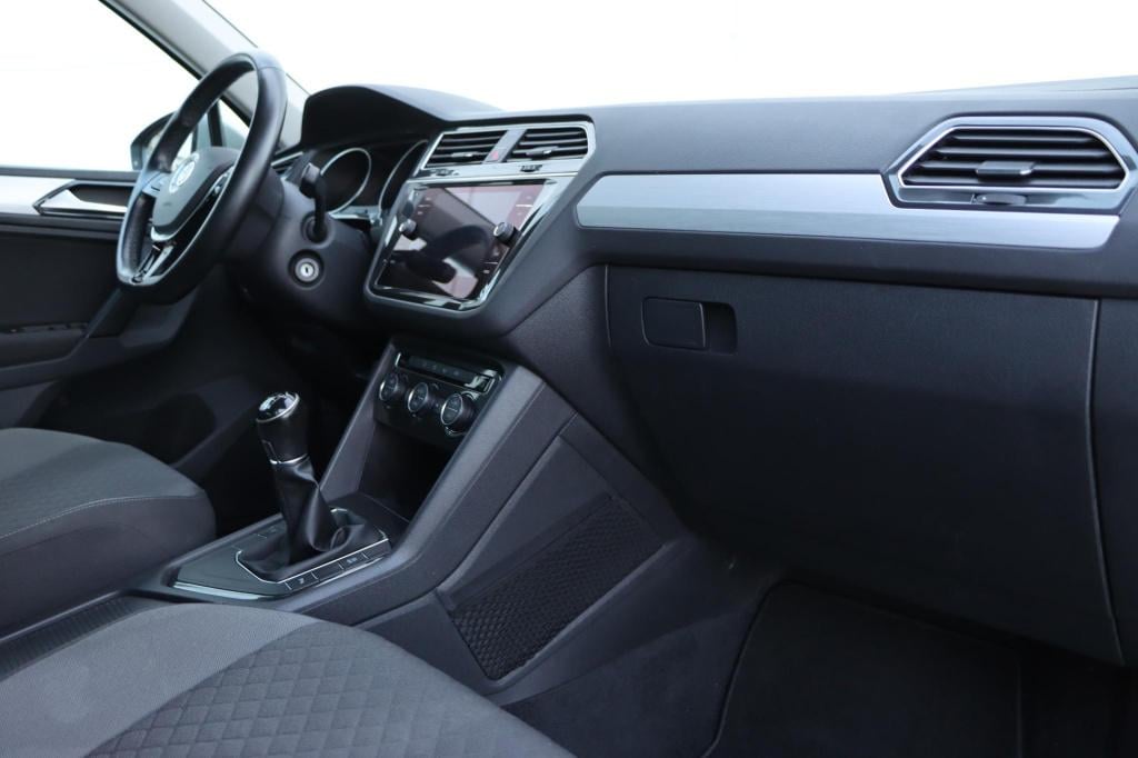 Volkswagen Tiguan 1.4 tsi comfortline executive