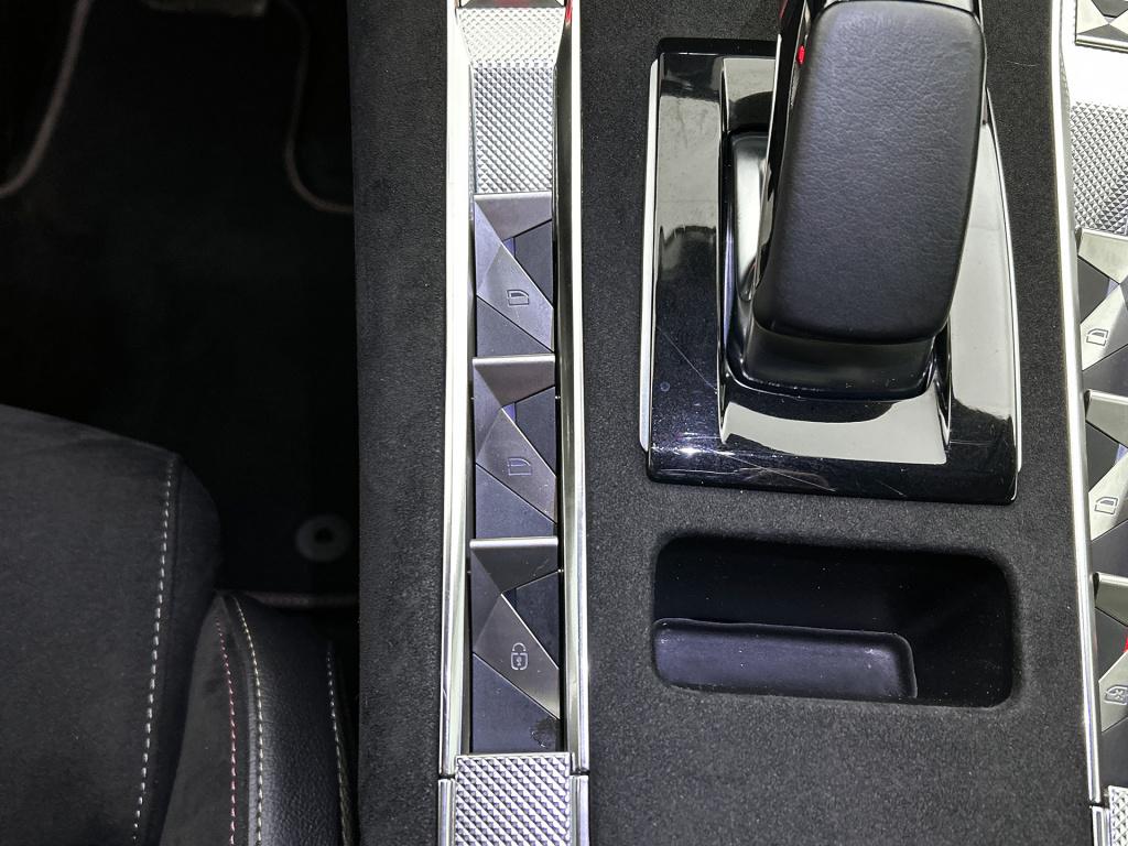 Ds Ds 7 e-tense 300pk 4x4 performance line+ | alcantara | 20" lichtmetaal |