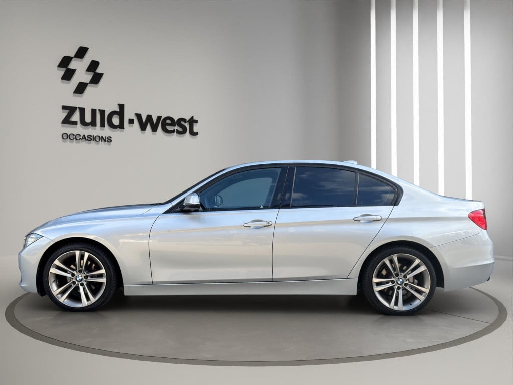 BMW 3-serie 320d high executive leder pdc