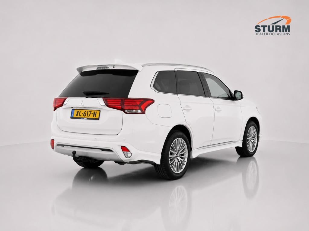 Mitsubishi Outlander 2.4 phev intense+ incl. trekhaak!