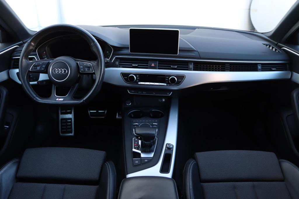 Audi A4 avant 40 tfsi sport s line 190pk s tronic trekhaak | pano | navi