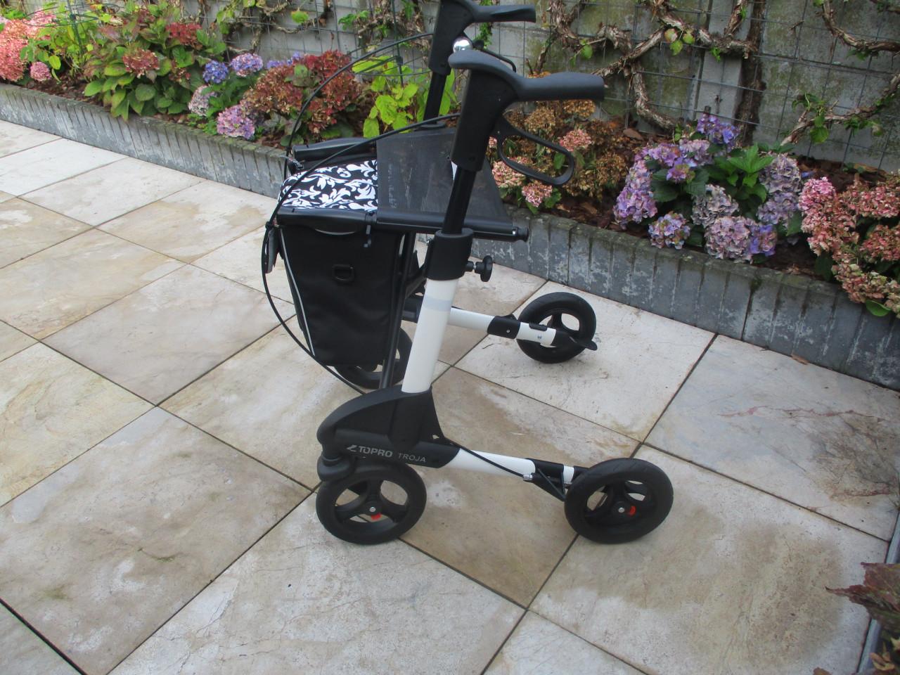 Zgan Topro Troja 2G opvouwbare lichtgewicht rollator