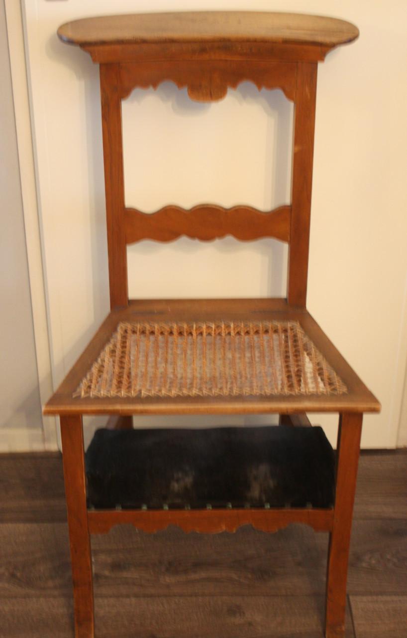 Oude Biechtstoel-in goede staat