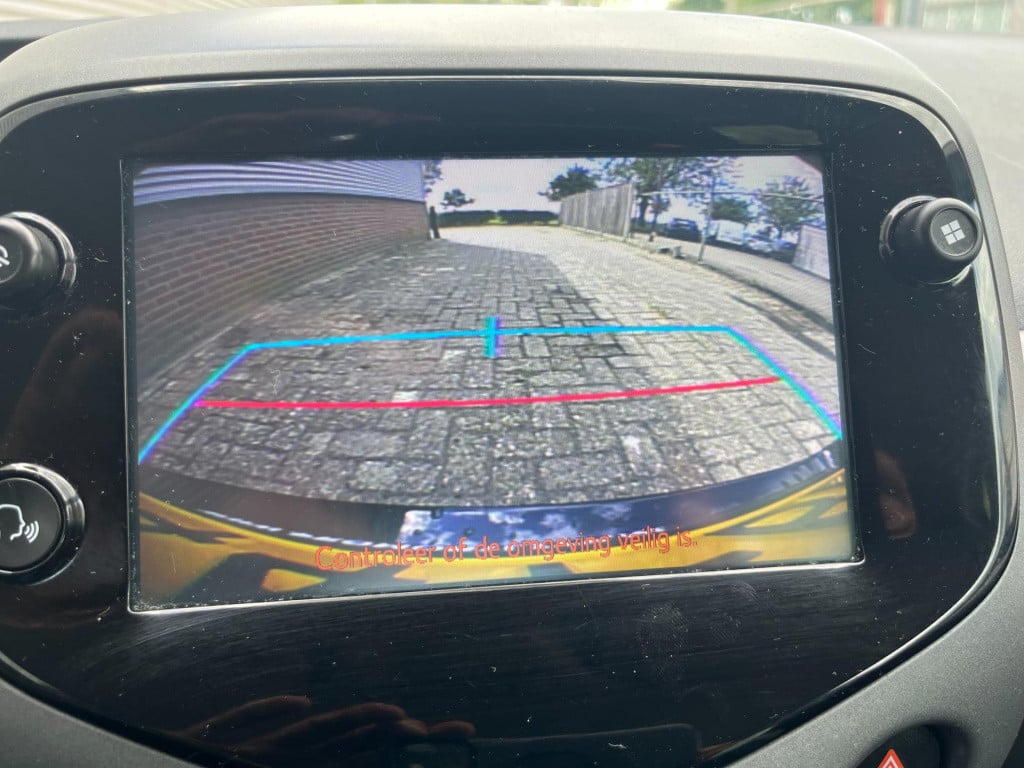 Toyota Aygo 1.0 vvt-i x-play limited | orig. nl | carplay | parkeercamera |