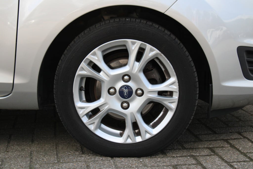 Ford Fiesta 1.0 style