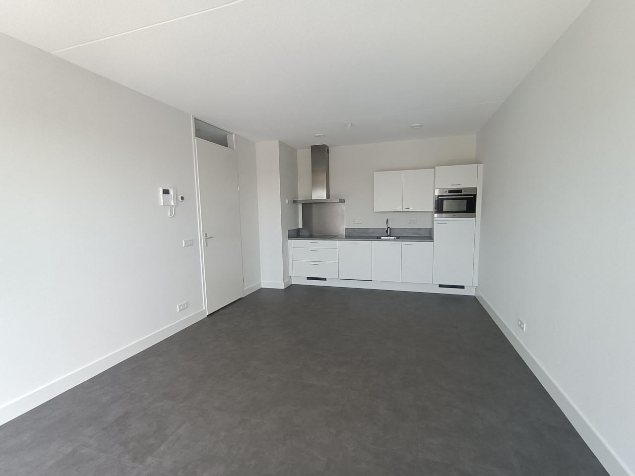 TE HUUR: per 1 april appartement Piet Heinstraat Goes!