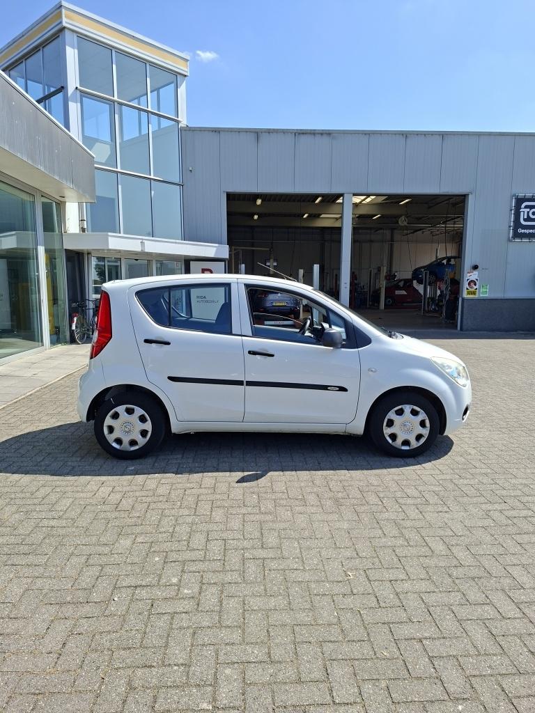 Opel Agila 1.0 selection