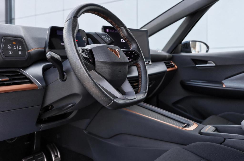 Cupra Born adrenaline 62 kwh 204pk | soh 94,8%